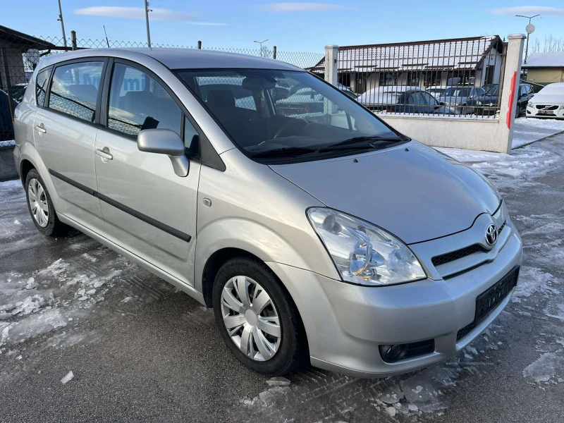 Toyota Corolla verso 2.2 D4D 136к 6 СКОРОСТИ КЛИМАТРОНИК АВТОПИЛОТ, снимка 3 - Автомобили и джипове - 53078898