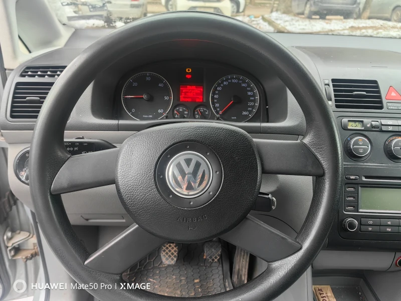 VW Touran 1.9, снимка 7 - Автомобили и джипове - 53177360