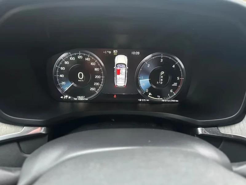 Volvo V60 2.0d 190ps R Design Aut. DK, снимка 16 - Автомобили и джипове - 53204633