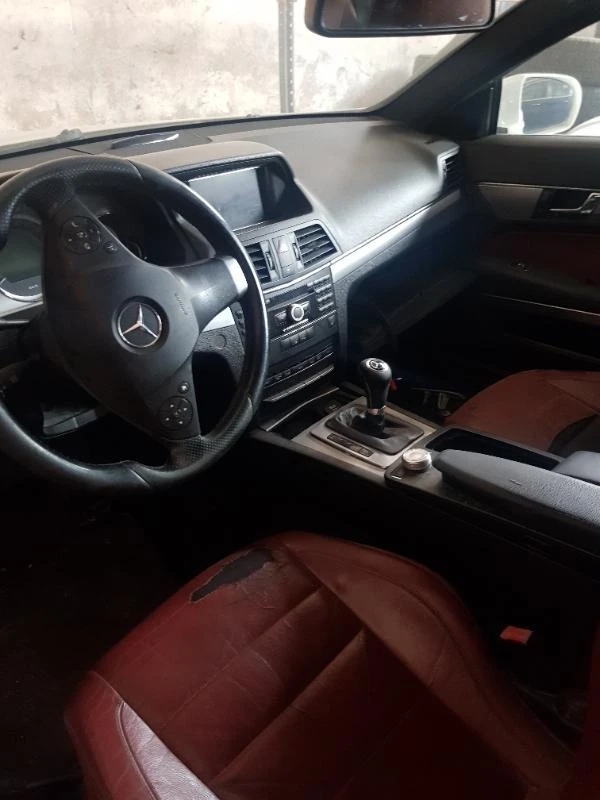 Mercedes-Benz E 250, снимка 3 - Автомобили и джипове - 32802945