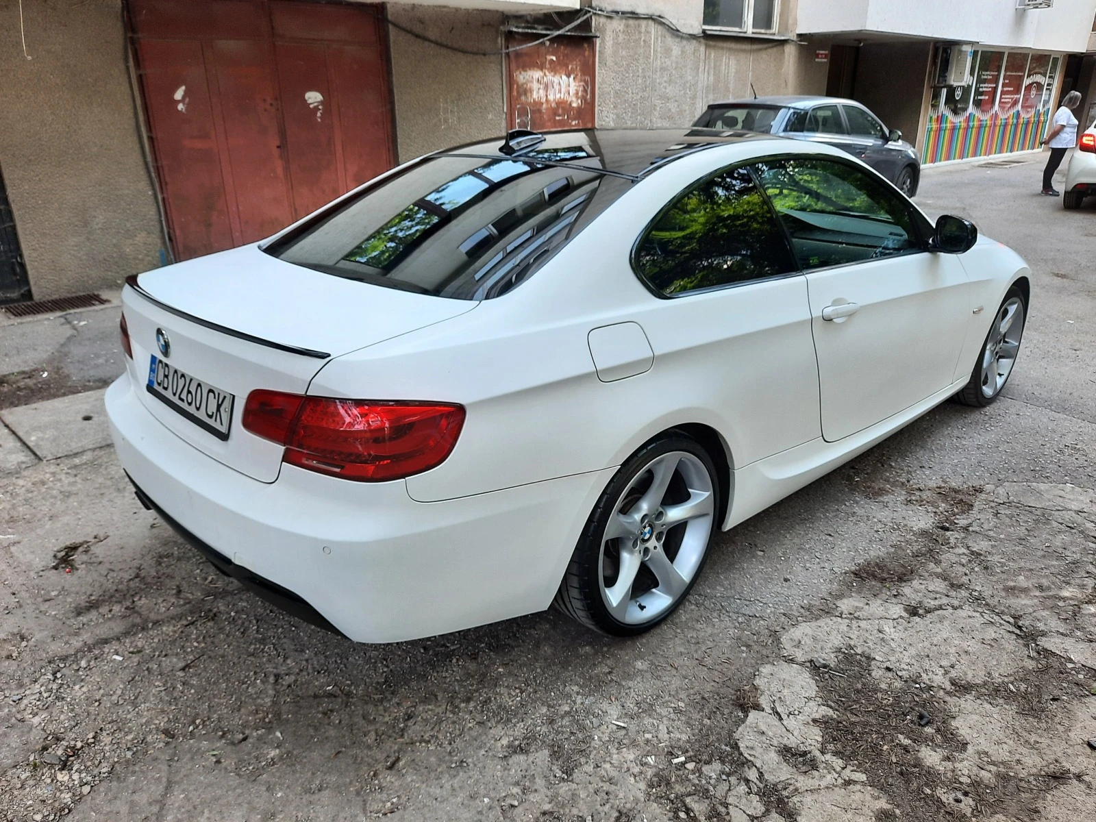 BMW 330 E 92 - изображение 4