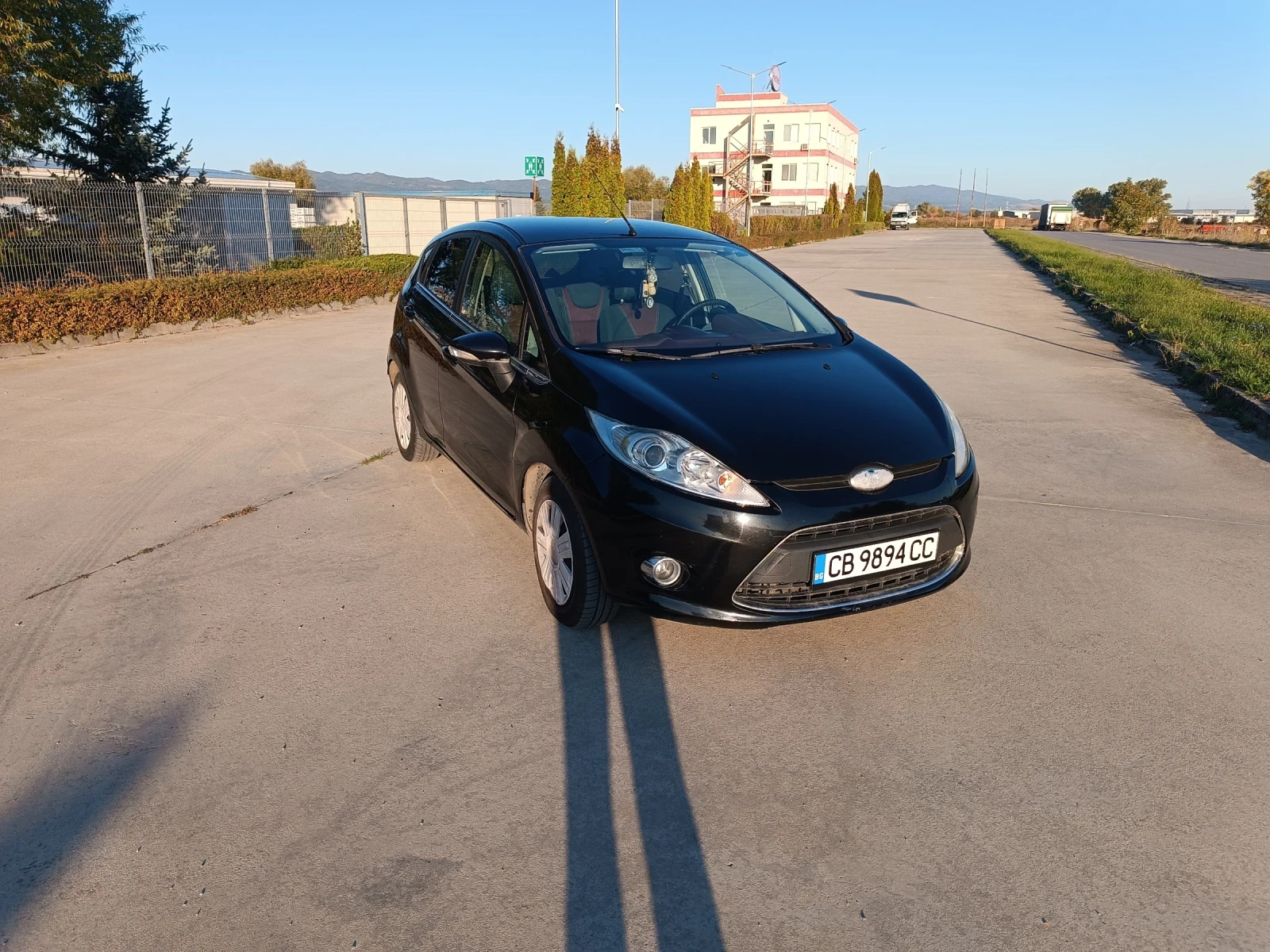 Ford Fiesta 1.2 бензин- газ Титаниум - изображение 2