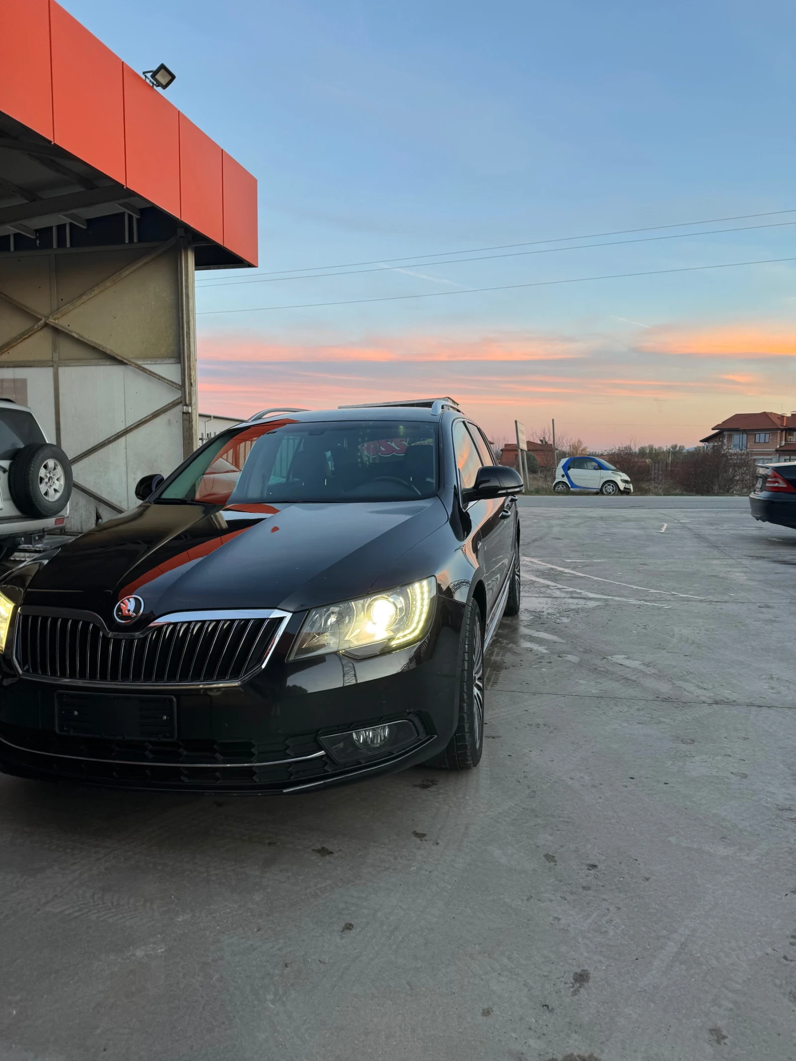 Skoda Superb 2.0 TDI 4x4 DSG - изображение 2