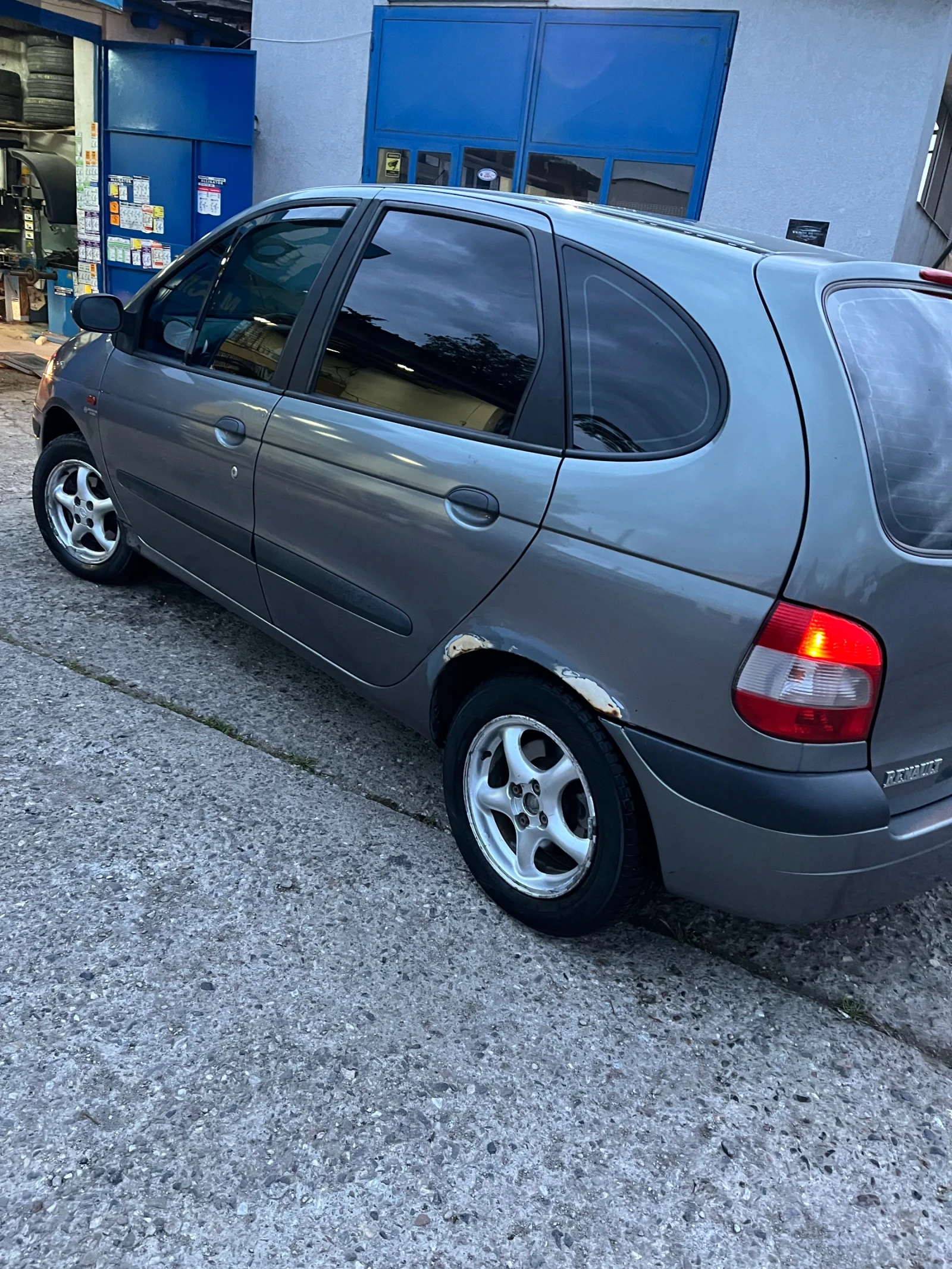 Renault Scenic  - изображение 6