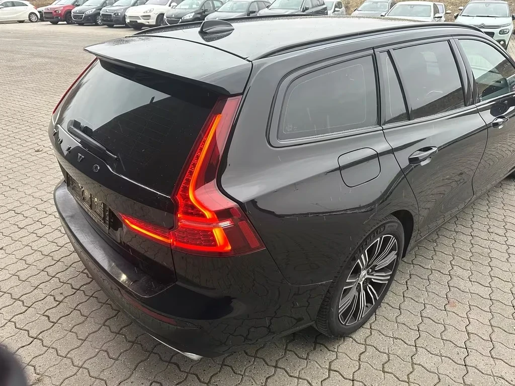 Volvo V60 2.0d 190ps R Design Aut. DK - изображение 4