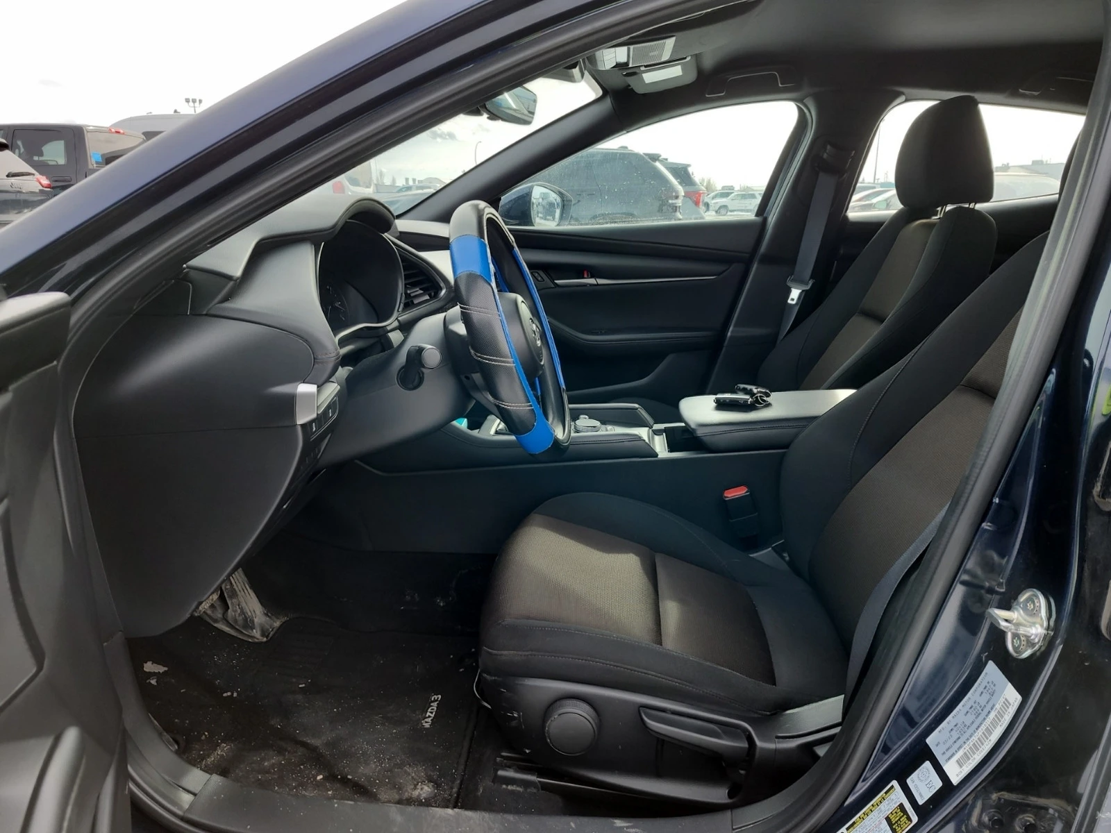 Mazda 3 SPORT * * CARFAX * * АВТО КРЕДИТ * * , снимка 6 - Автомобили и джипове - 53830131