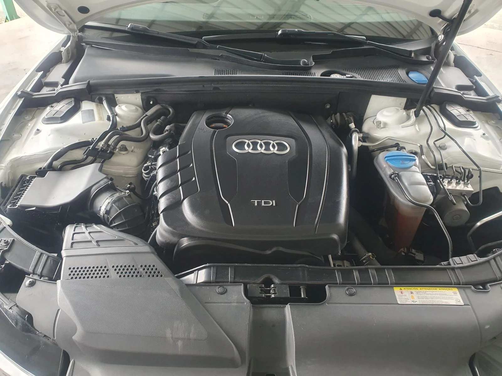 Audi A5 2, 0 TDI SPORTBACK Италия , снимка 12 - Автомобили и джипове - 53946085