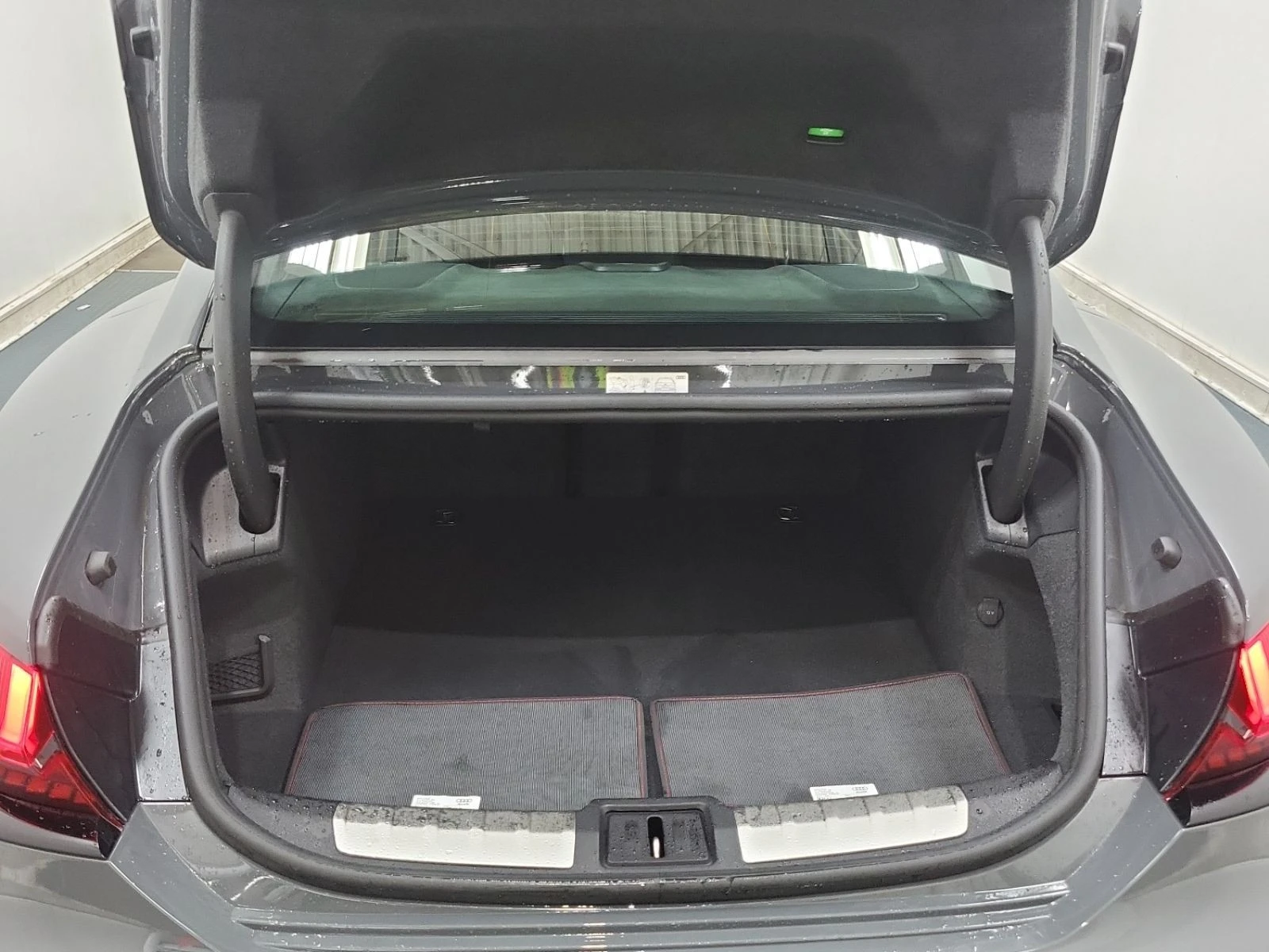 Audi E-Tron RS e-tron GT PERFORMANCE АВТО КРЕДИТ, снимка 5 - Автомобили и джипове - 53950453