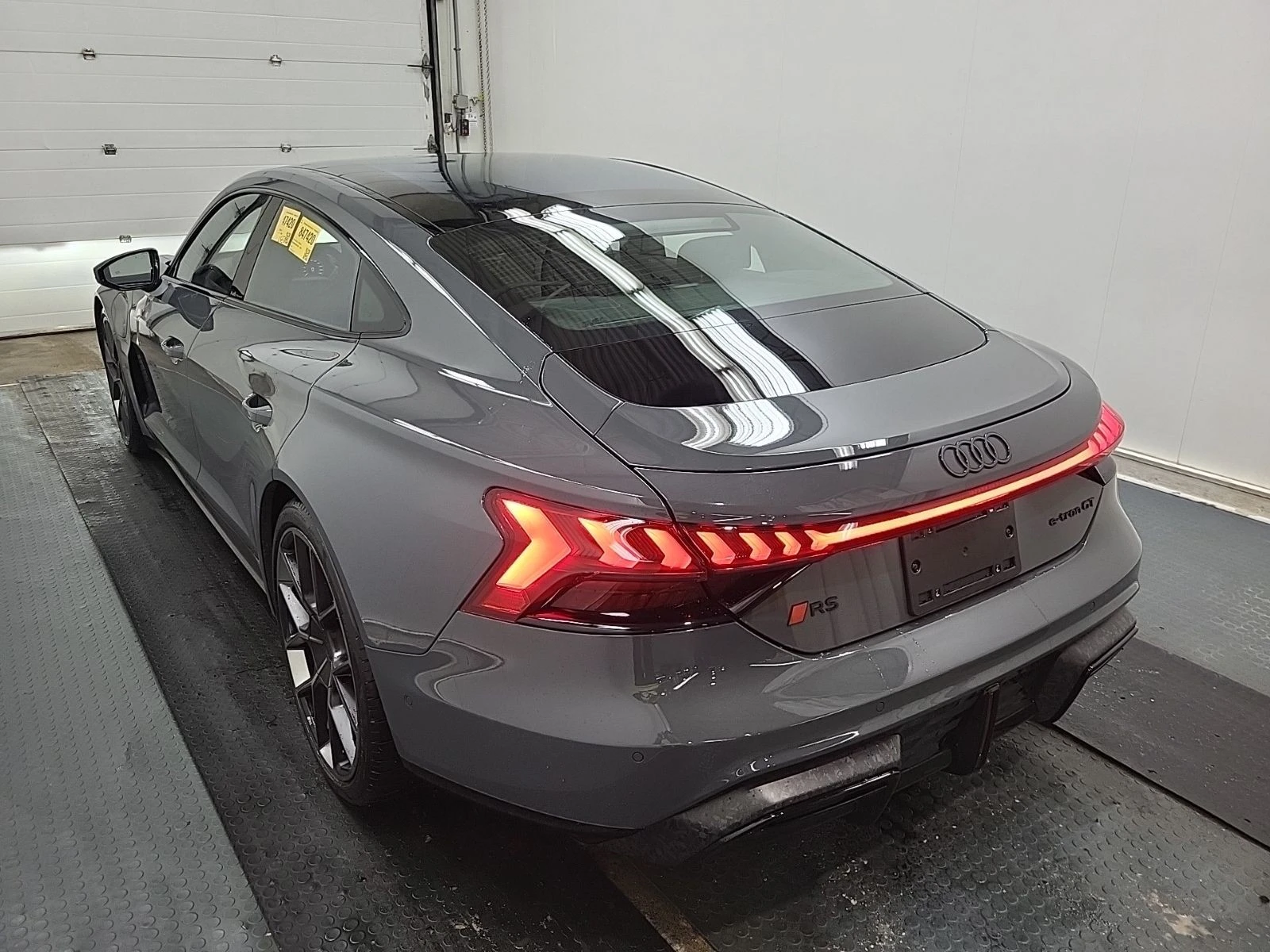 Audi E-Tron RS e-tron GT PERFORMANCE АВТО КРЕДИТ, снимка 4 - Автомобили и джипове - 53950453