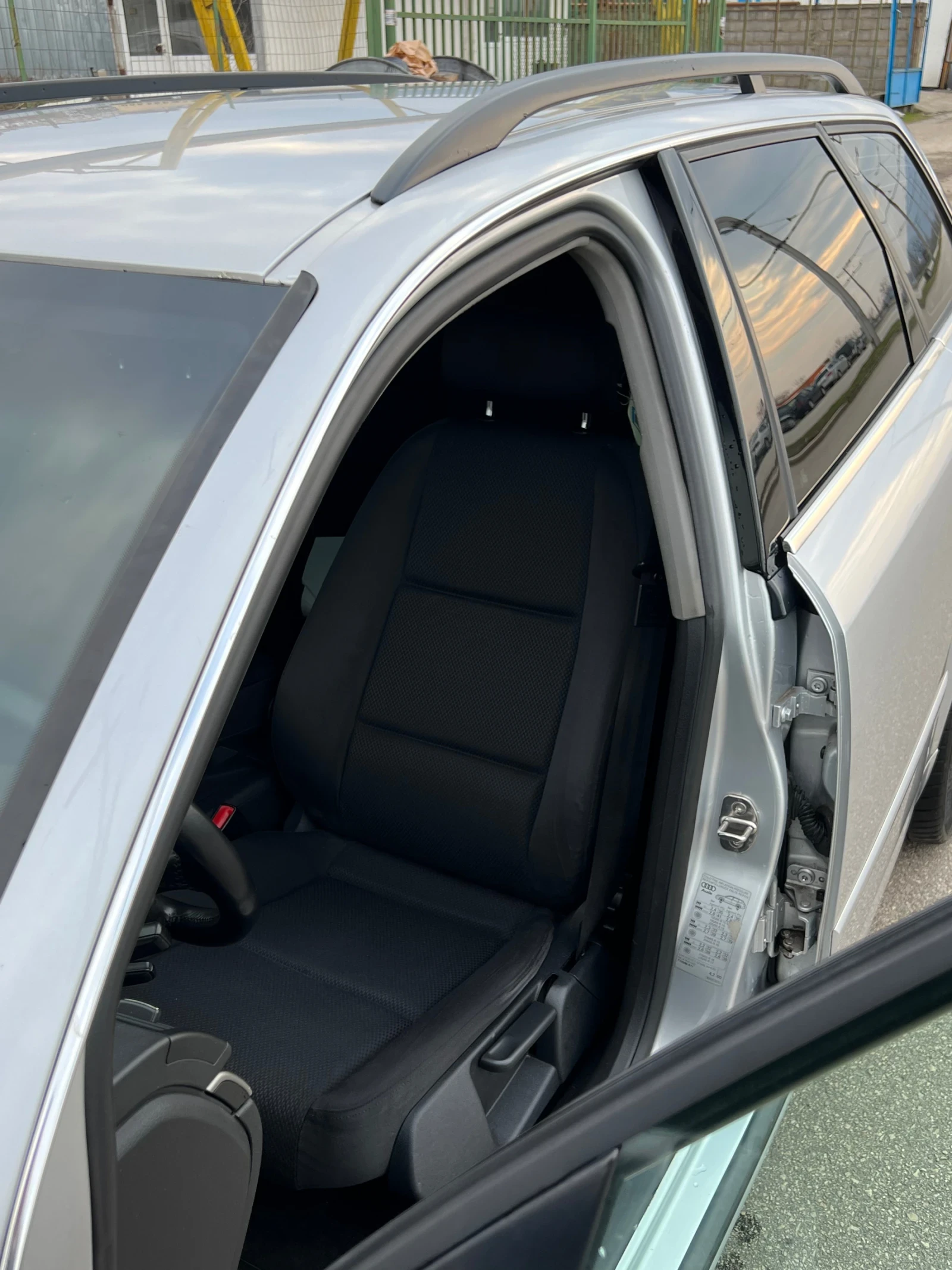 Audi A4 131к.с* 6-скорости* TOP* , снимка 9 - Автомобили и джипове - 53965879