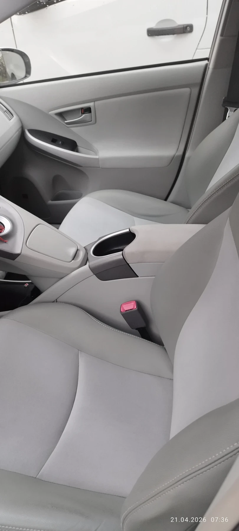 Toyota Prius ������ | Mobile.bg � ����������� 8