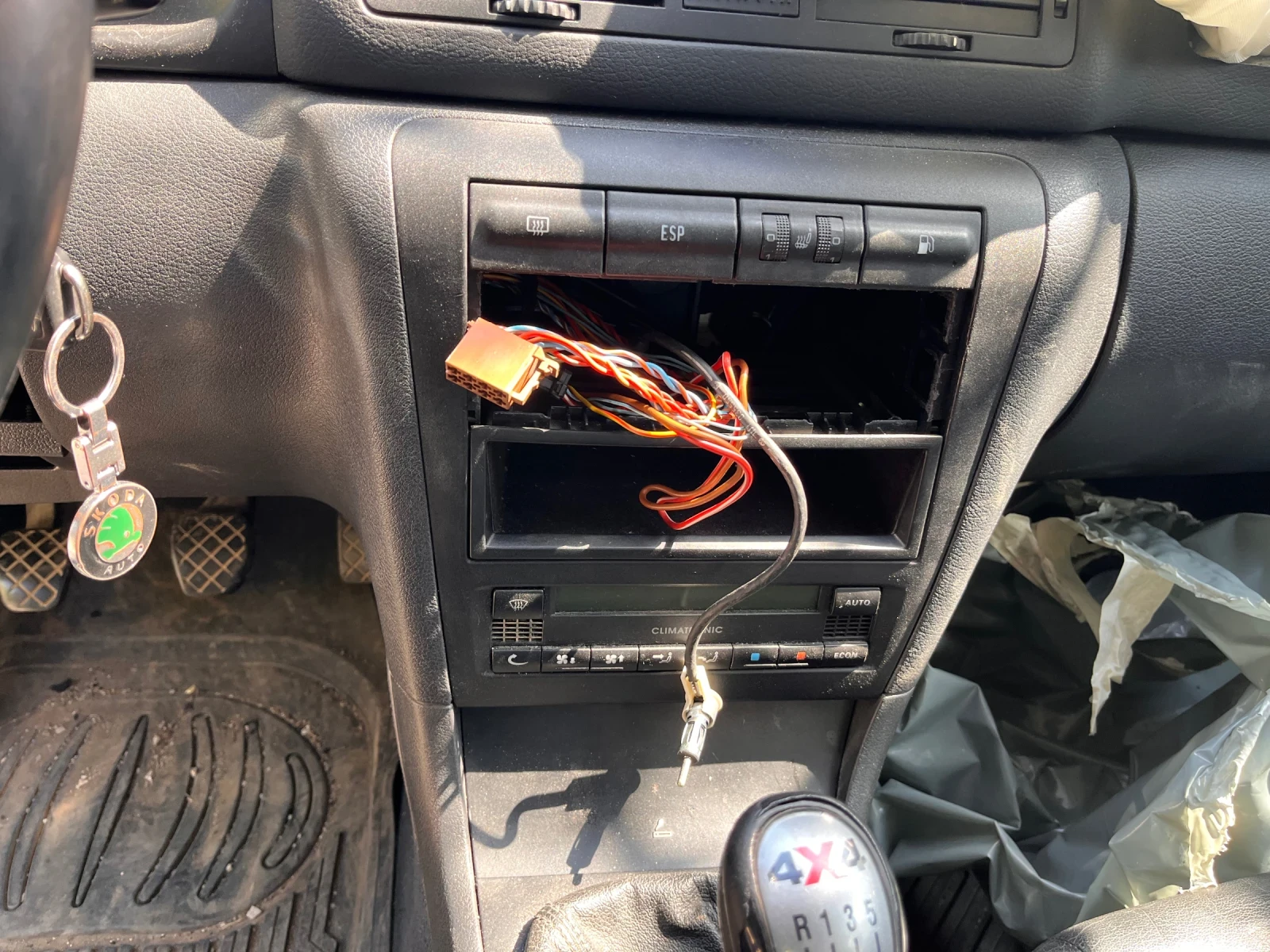 Skoda Octavia 4х4, снимка 7 - Автомобили и джипове - 54249010