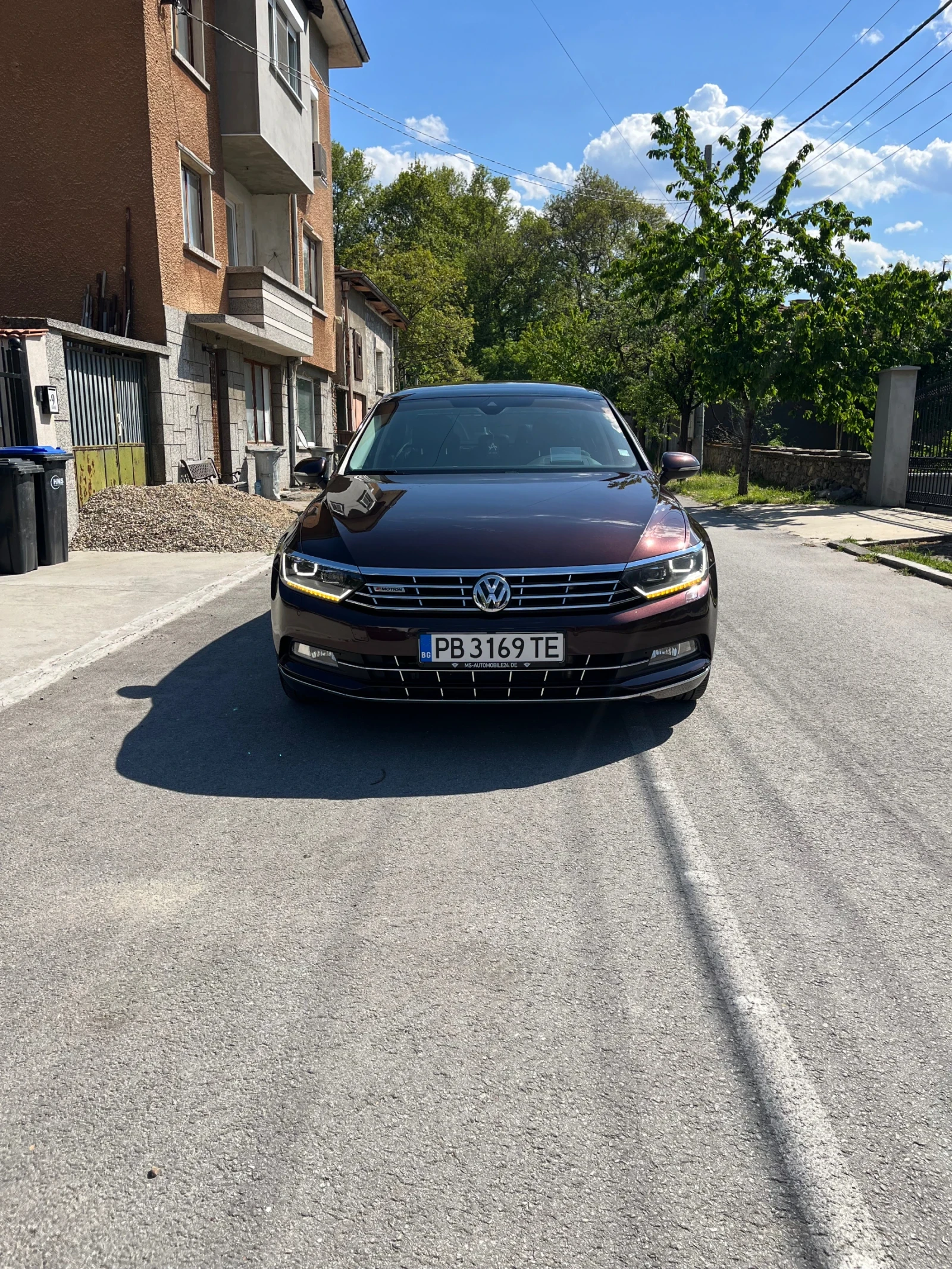 VW Passat 2.0BiTDI, снимка 2 - Автомобили и джипове - 54429472