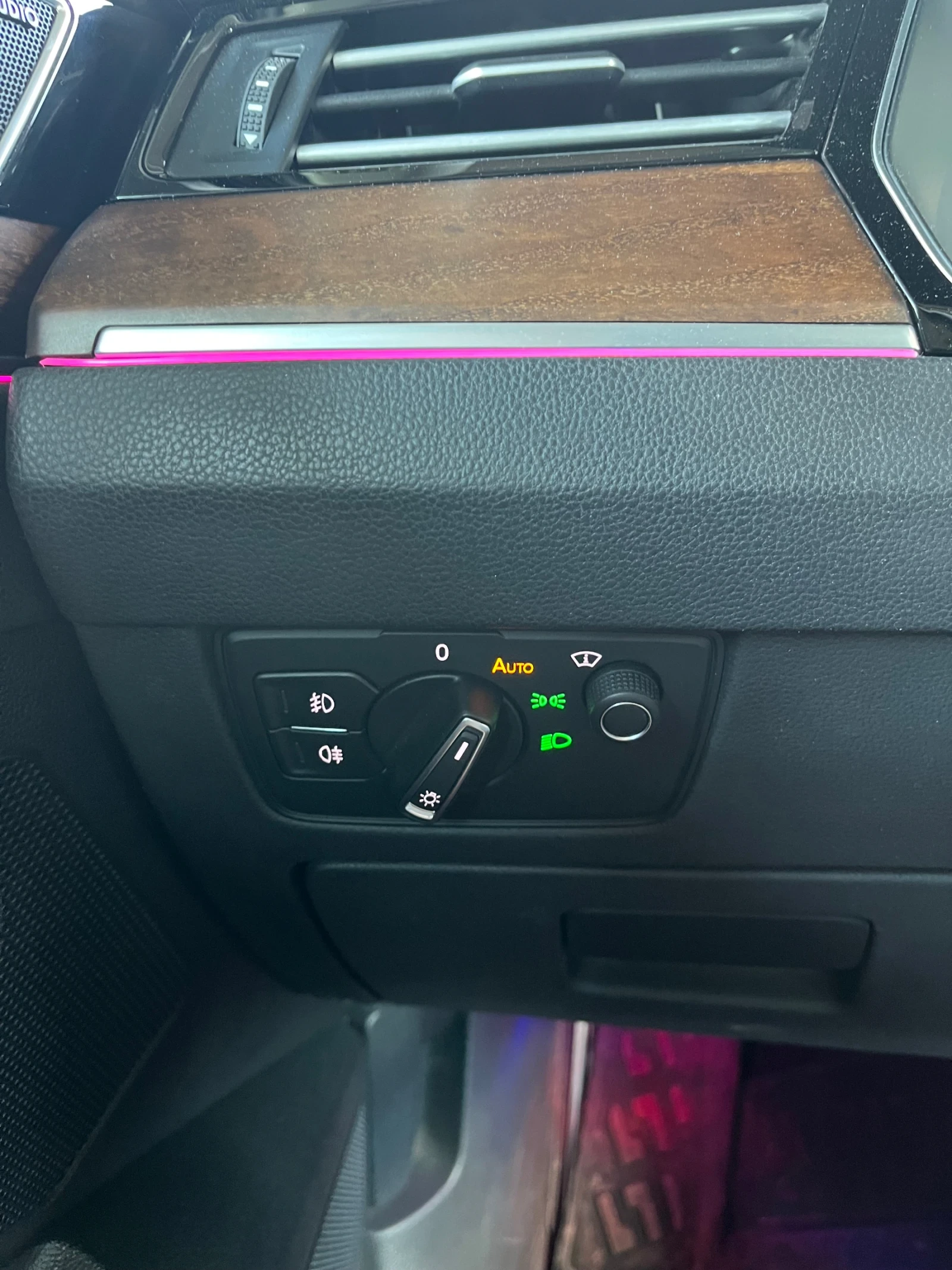VW Passat 2.0BiTDI, снимка 9 - Автомобили и джипове - 54429472