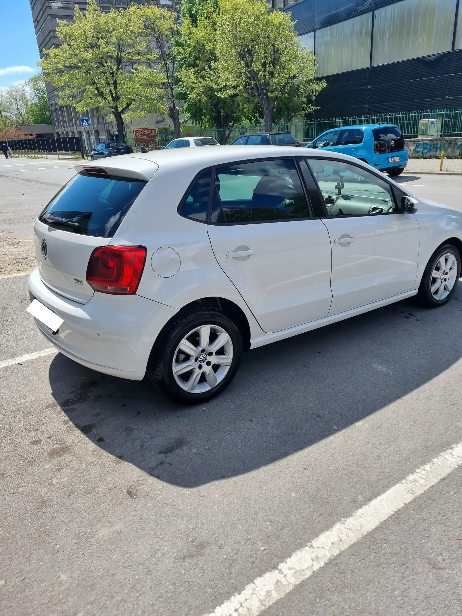 VW Polo 1.6 Tdi, снимка 3 - Автомобили и джипове - 54520145