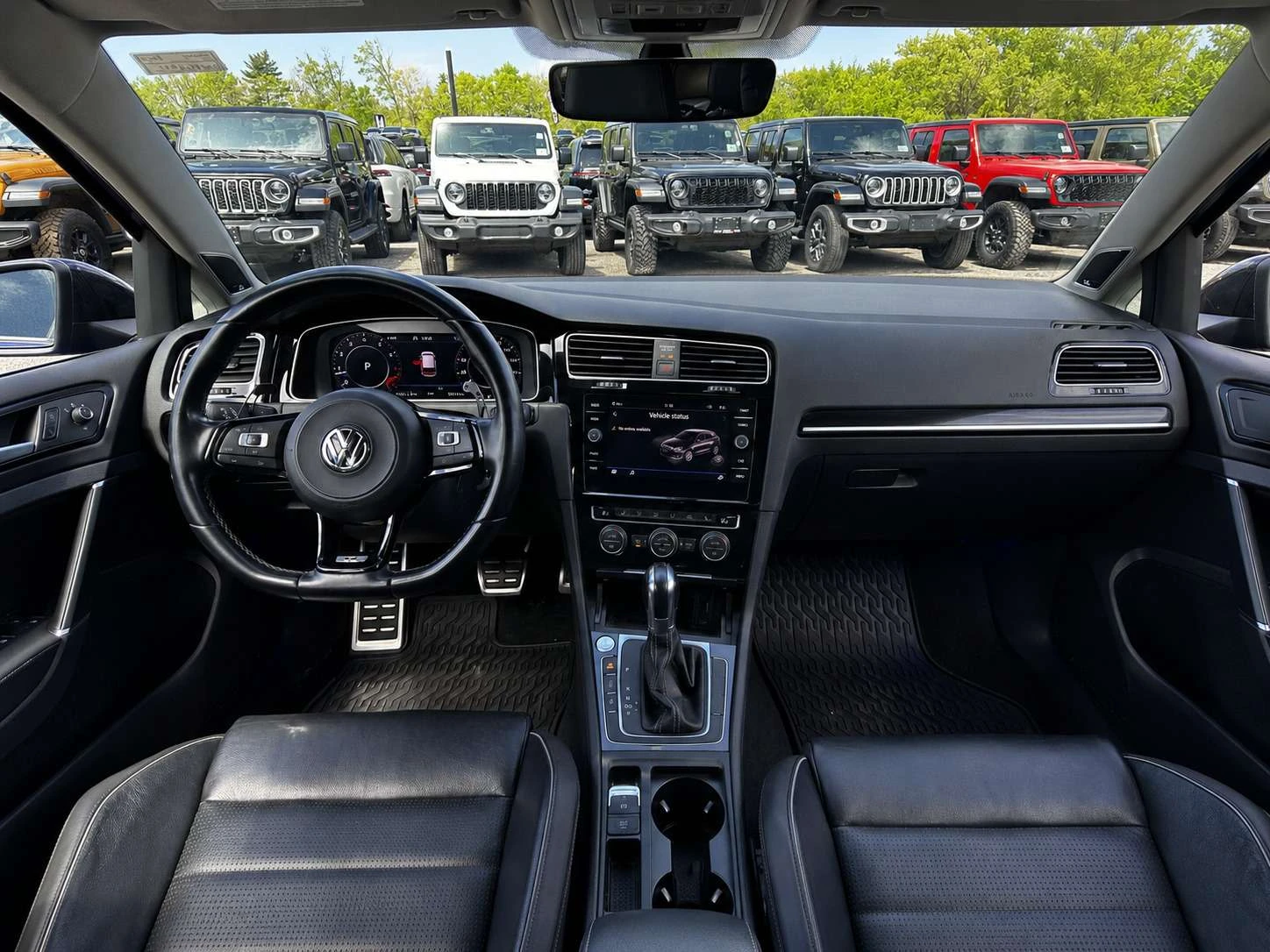 VW Golf DSG / ПОДГРЕВ / КОЖА / ЦЕНА ДО БГ, снимка 6 - Автомобили и джипове - 54897262