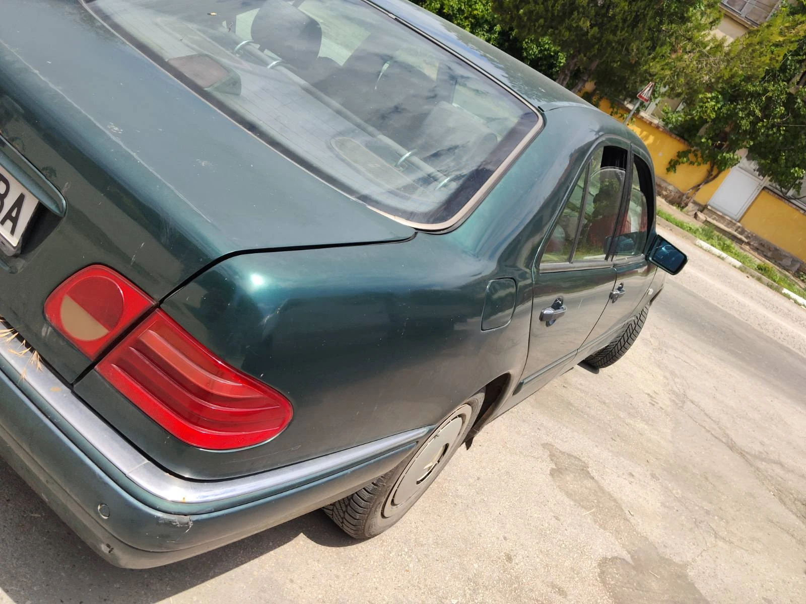 Mercedes-Benz E 290 2.9, снимка 5 - Автомобили и джипове - 54918037
