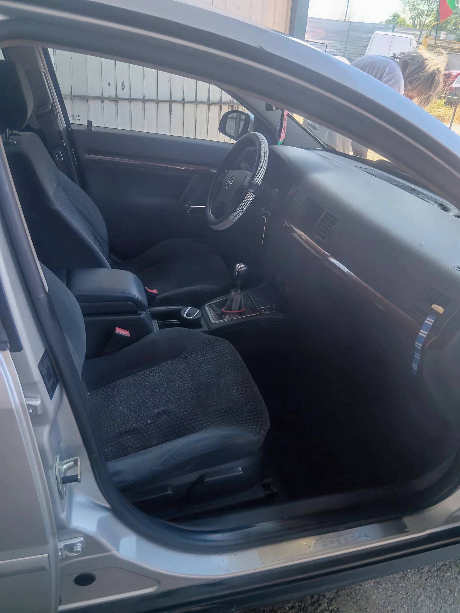 Opel Vectra 2.2 DTI 16V, снимка 5 - Автомобили и джипове - 54942929