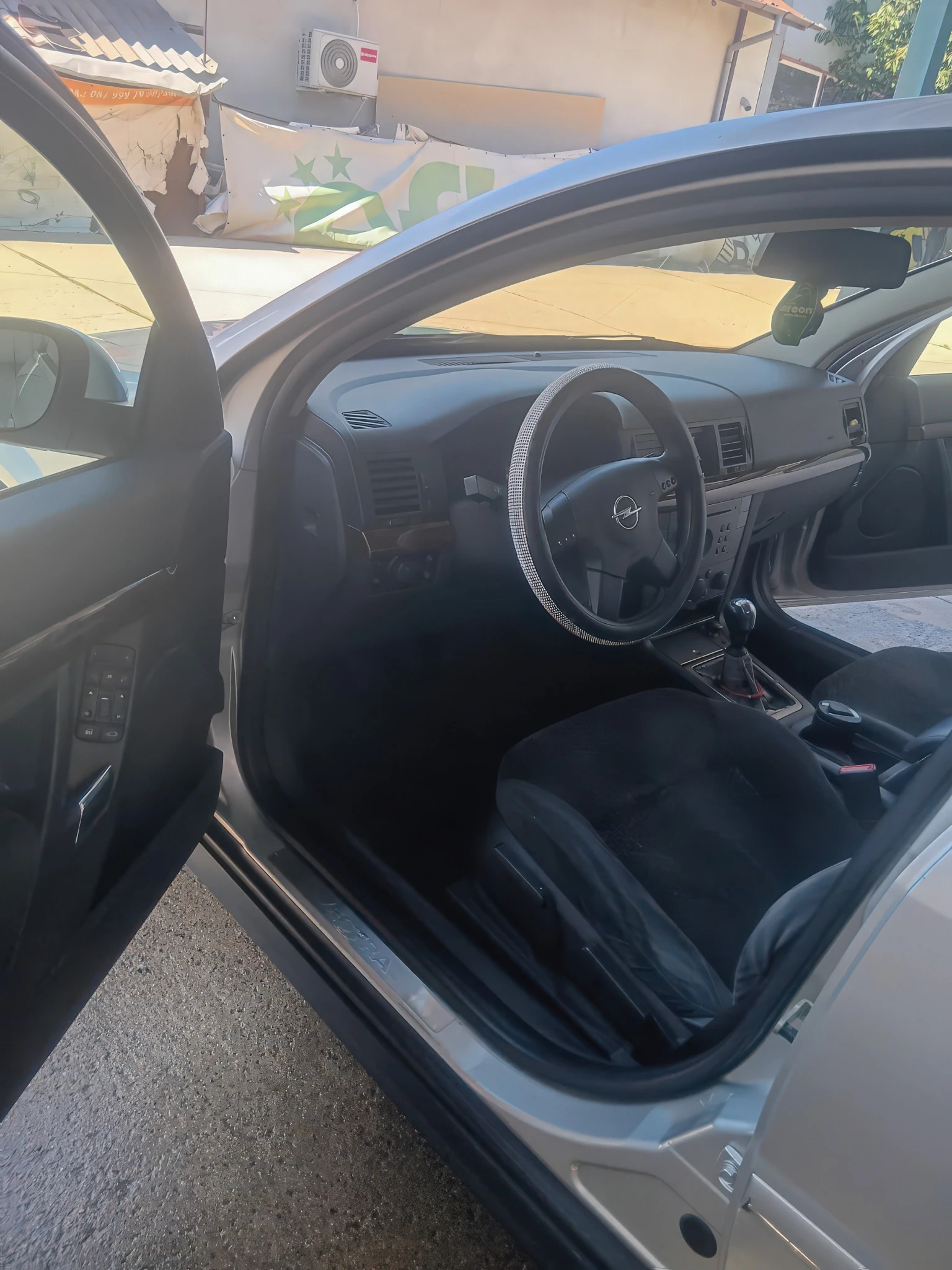 Opel Vectra 2.2 DTI 16V, снимка 7 - Автомобили и джипове - 54942929