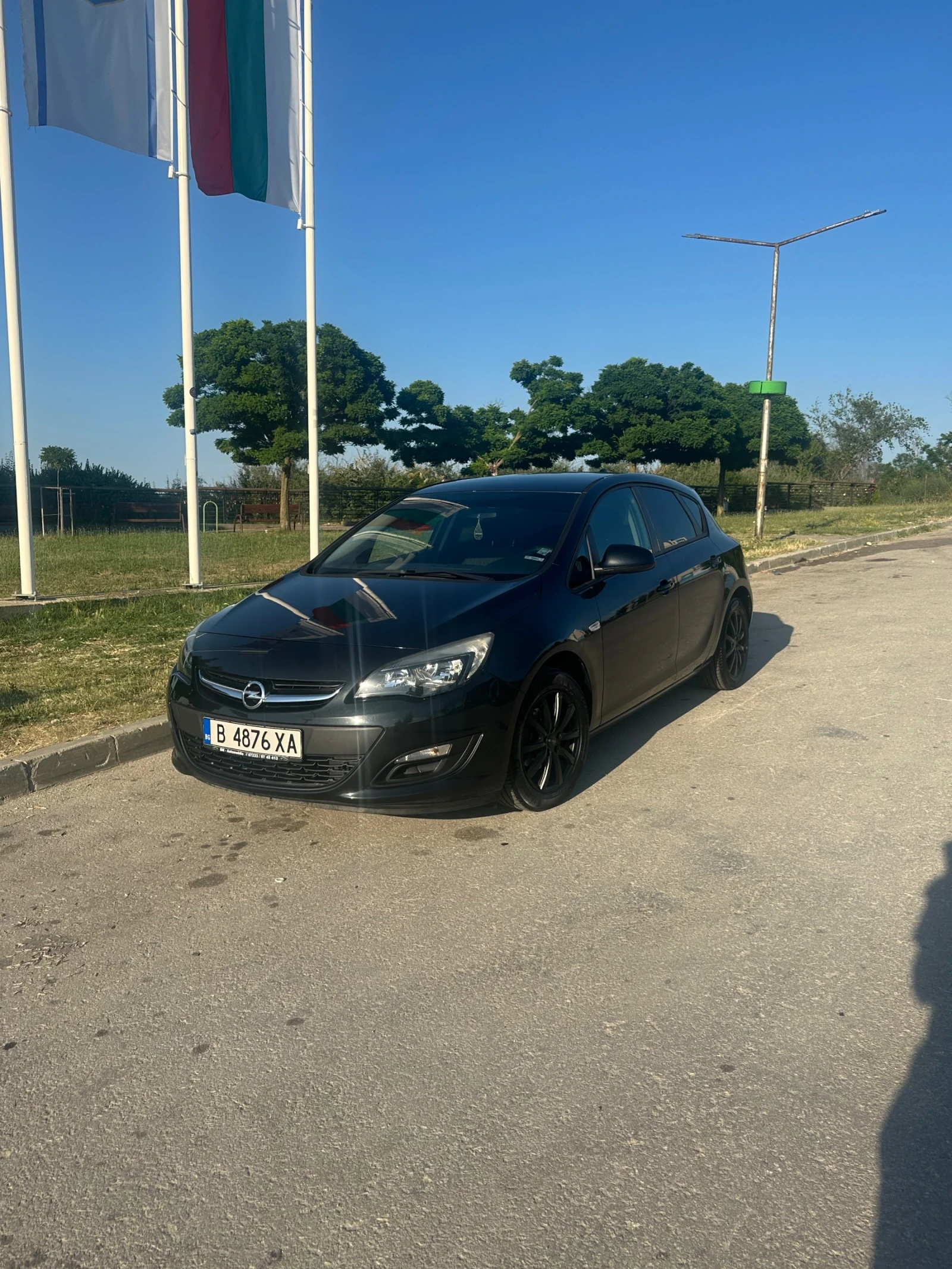 Opel Astra 1.4 Бензин/Газ + NAVI, снимка 2 - Автомобили и джипове - 55064014