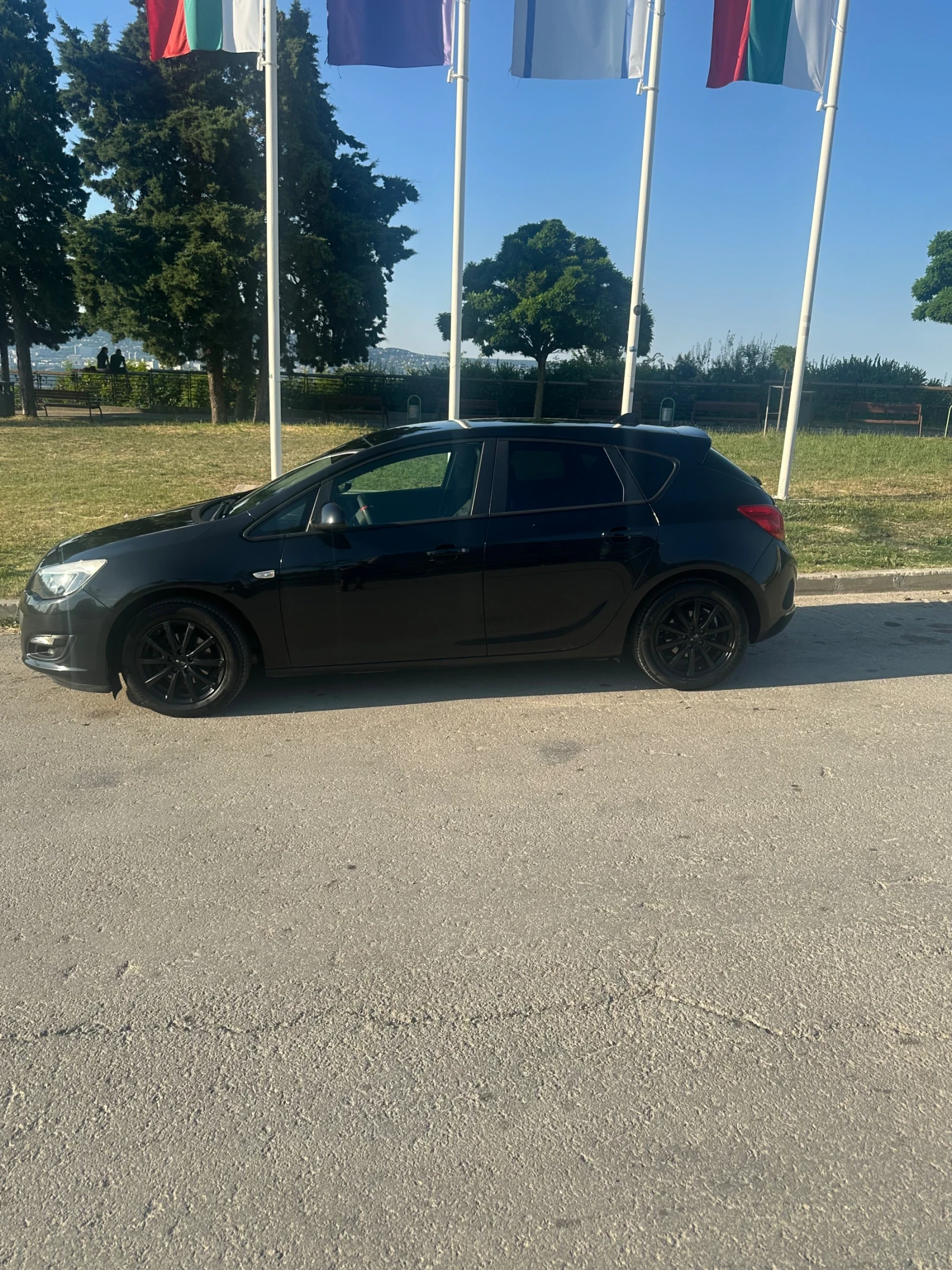 Opel Astra 1.4 Бензин/Газ + NAVI, снимка 3 - Автомобили и джипове - 55064014