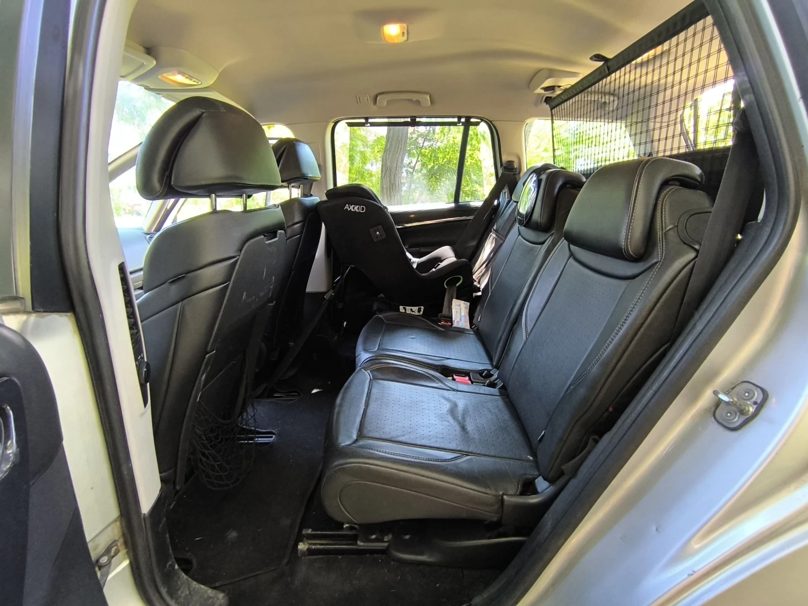Citroen Grand C4 Picasso 1.8 125к.с Бензин с газ, снимка 14 - Автомобили и джипове - 55250358