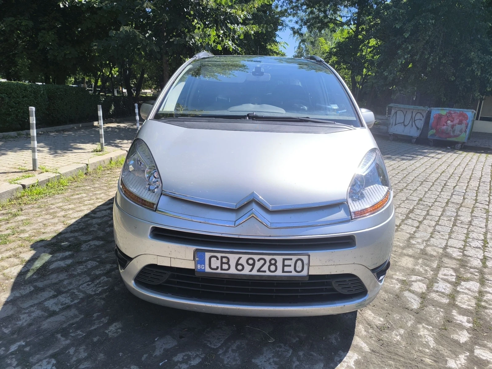 Citroen Grand C4 Picasso 1.8 125к.с Бензин с газ, снимка 2 - Автомобили и джипове - 55250358