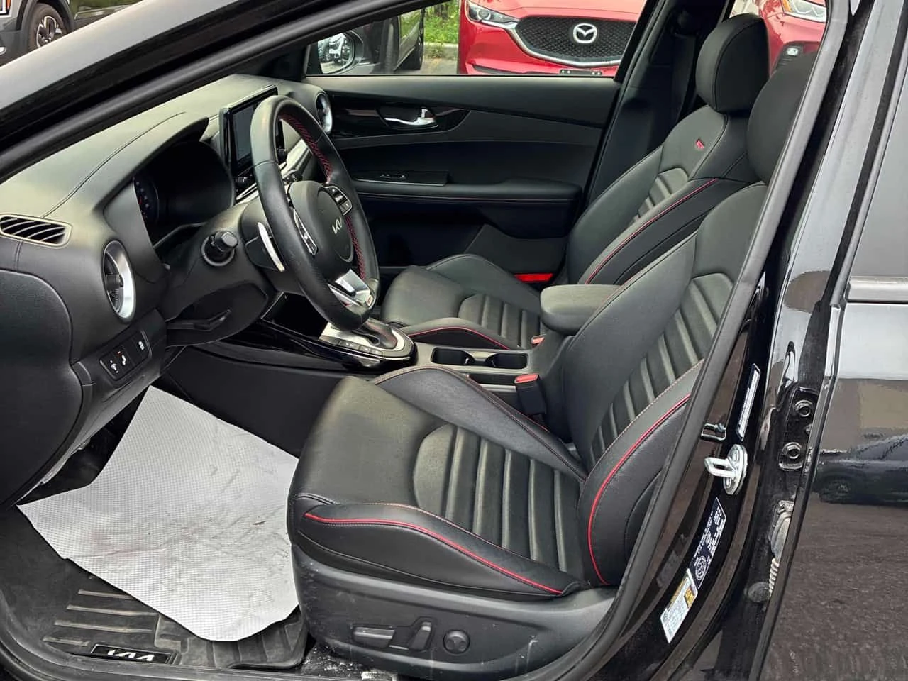 Kia Forte * GT * CARFAX * БЕЗ ПЪРВОНАЧАЛНА ВНОСКА, снимка 12 - Автомобили и джипове - 55408411