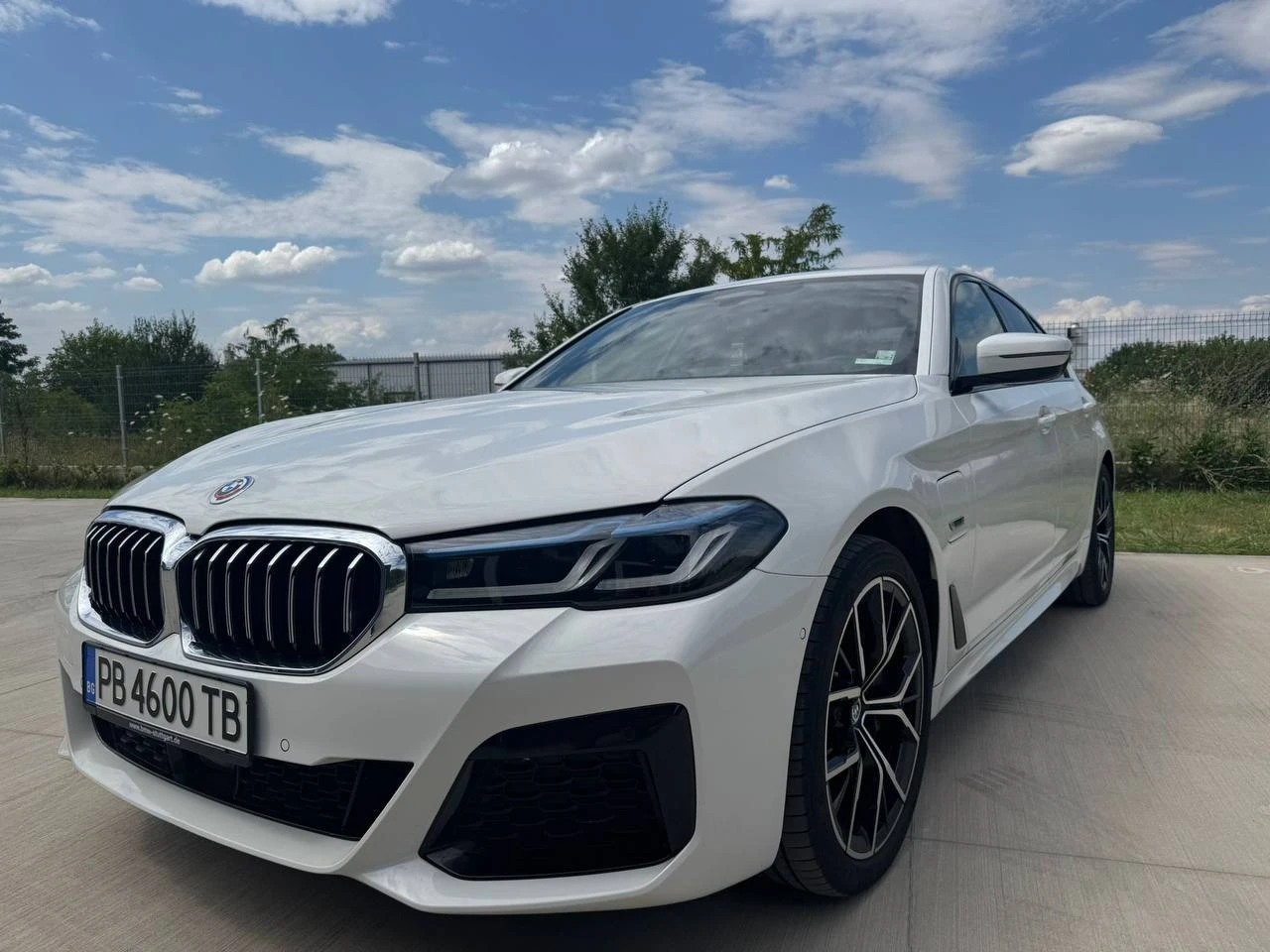 BMW 530E В ГАРАНЦИЯ ДО 06.2027 С КАСКО , снимка 3 - Автомобили и джипове - 55443503
