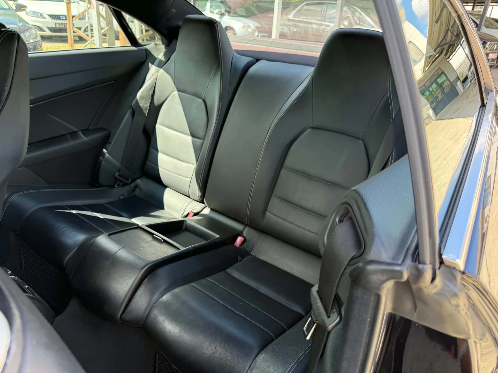 Mercedes-Benz E 350 CDI 231кс Coupe, снимка 14 - Автомобили и джипове - 56070055