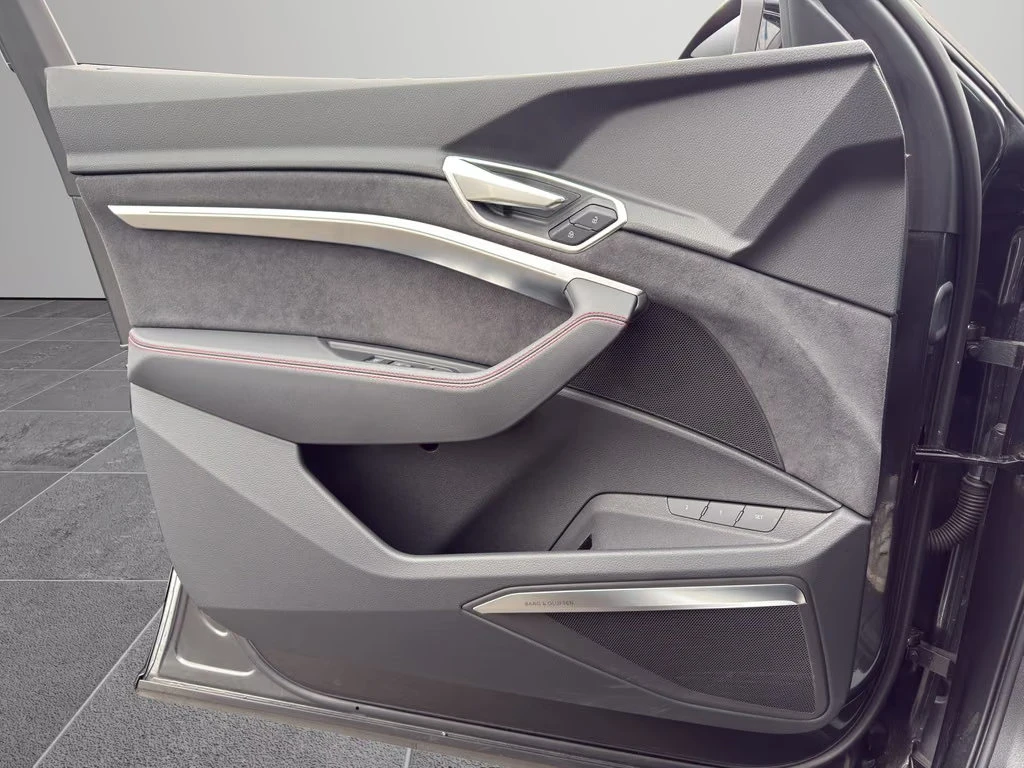 Audi Q8 408HP/55/SPORTBACK/SLINE/360/PANO/B&O/ACC/938z | Mobile.bg � ����������� 16