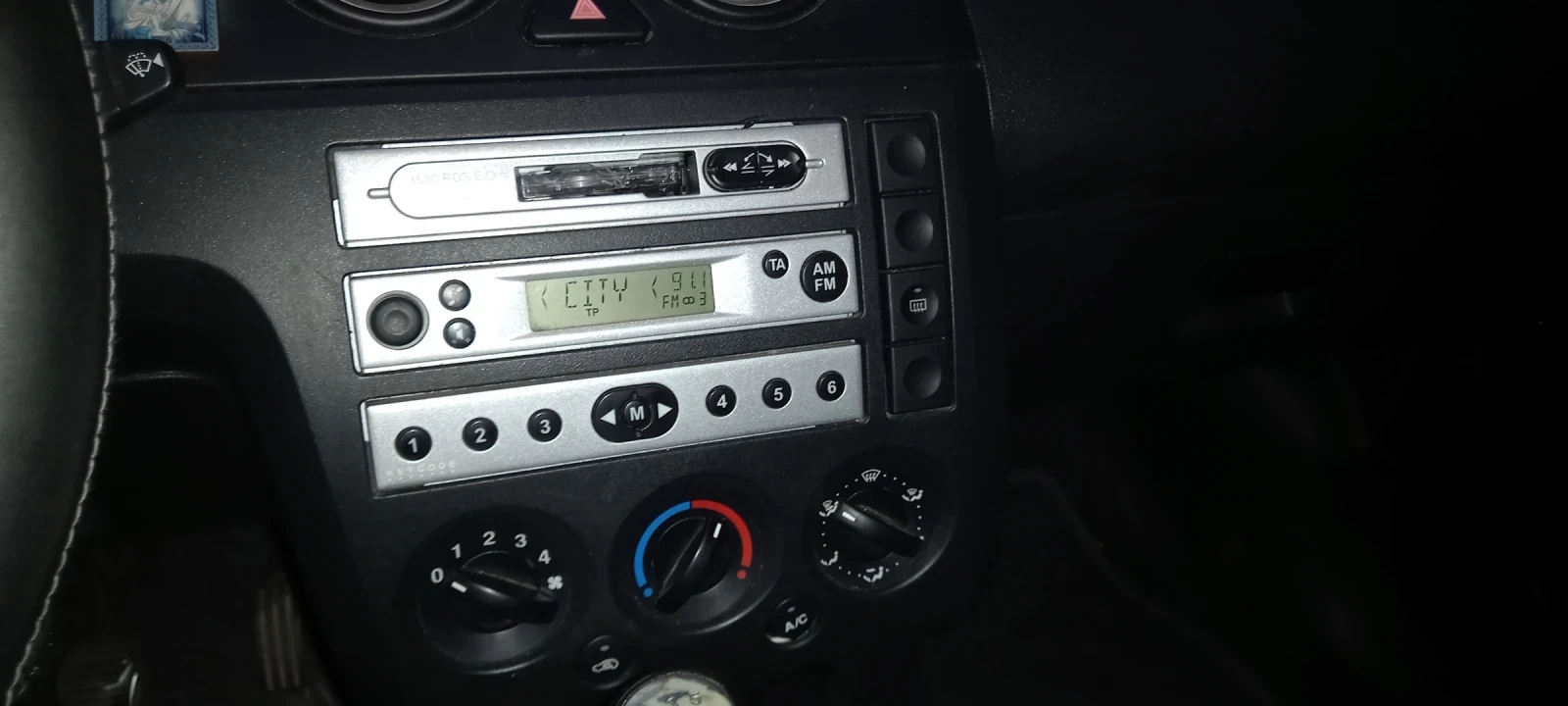Ford Fiesta, снимка 8 - Автомобили и джипове - 56466692
