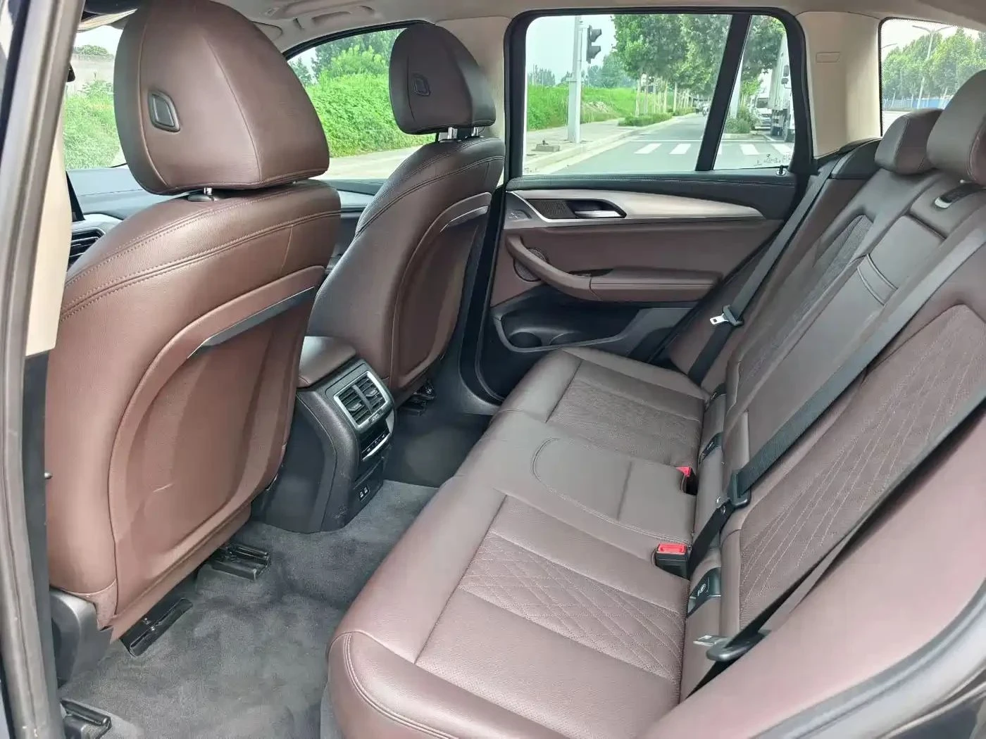 BMW iX3, снимка 9 - Автомобили и джипове - 56711782
