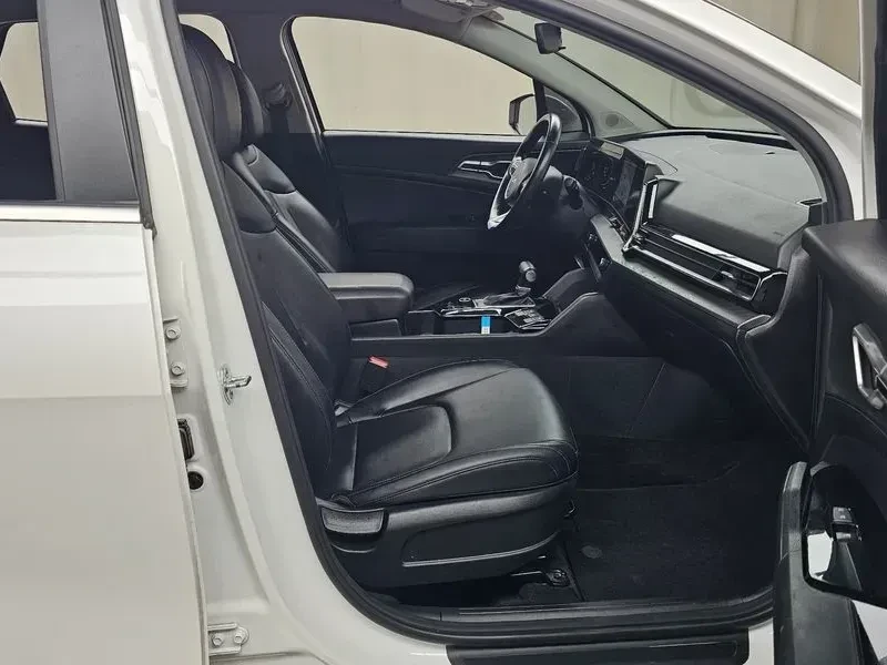 Kia Sportage 5Th Generation Gasoline 1.6 Turbo 2Wd Trendy, снимка 4 - Автомобили и джипове - 55146131