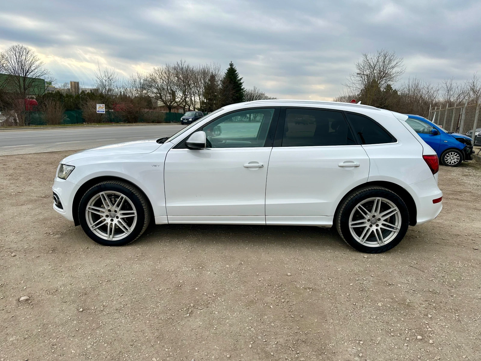 Audi Q5 3.0tdi-239к.с.!Automatic! Keyless! Navi! Quattro! - изображение 4