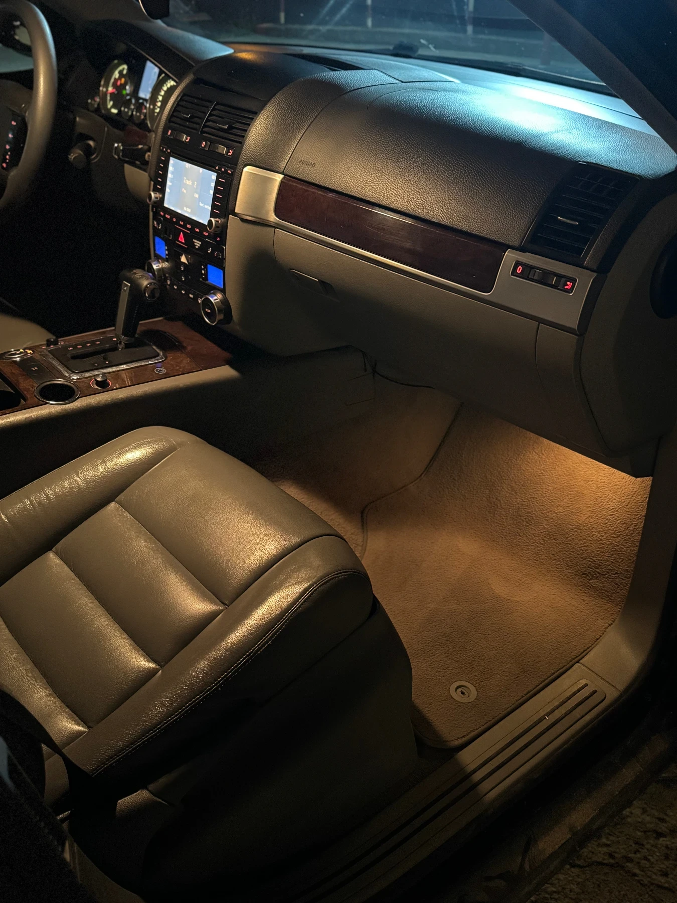 VW Touareg 3.0 TDI V6 - изображение 6