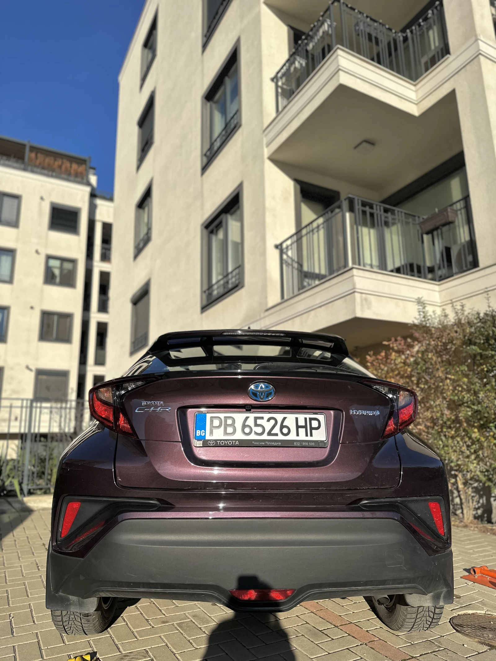 Toyota C-HR 1.8 HYB E-CVT - изображение 2