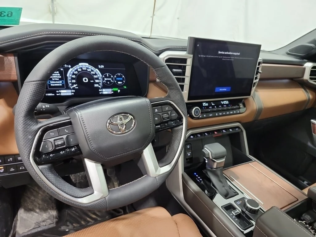 Toyota Tundra * PLATINUM HYBRID CREW CAB SHORT BED * CARFAX * БЕ - изображение 10