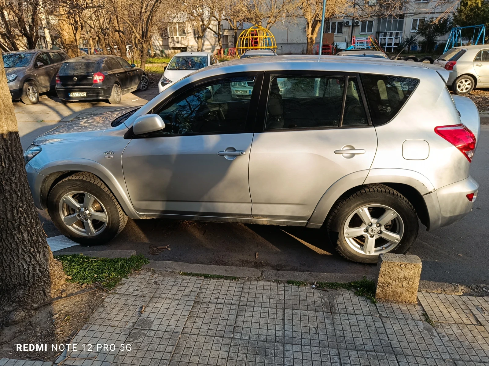 Toyota Rav4, снимка 3 - Автомобили и джипове - 53327722