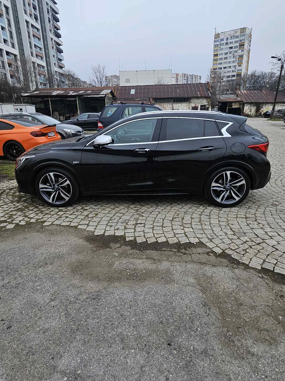 Infiniti Q30 S, 4x4, 211к.с, автомат - изображение 3