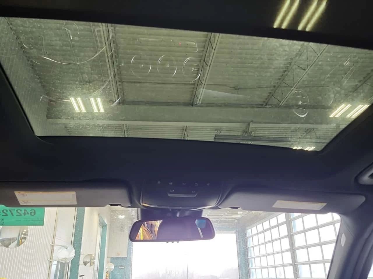 Mercedes-Benz GLC * AMG 43 * ПОДГРЕВИ * 360 * ПАНОРАМА, снимка 13 - Автомобили и джипове - 53715708