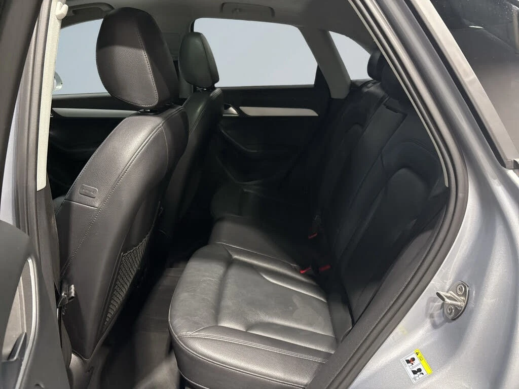 Audi Q3 * АвтоКредит * (ЦЕНА ДО БГ), снимка 17 - Автомобили и джипове - 53998100