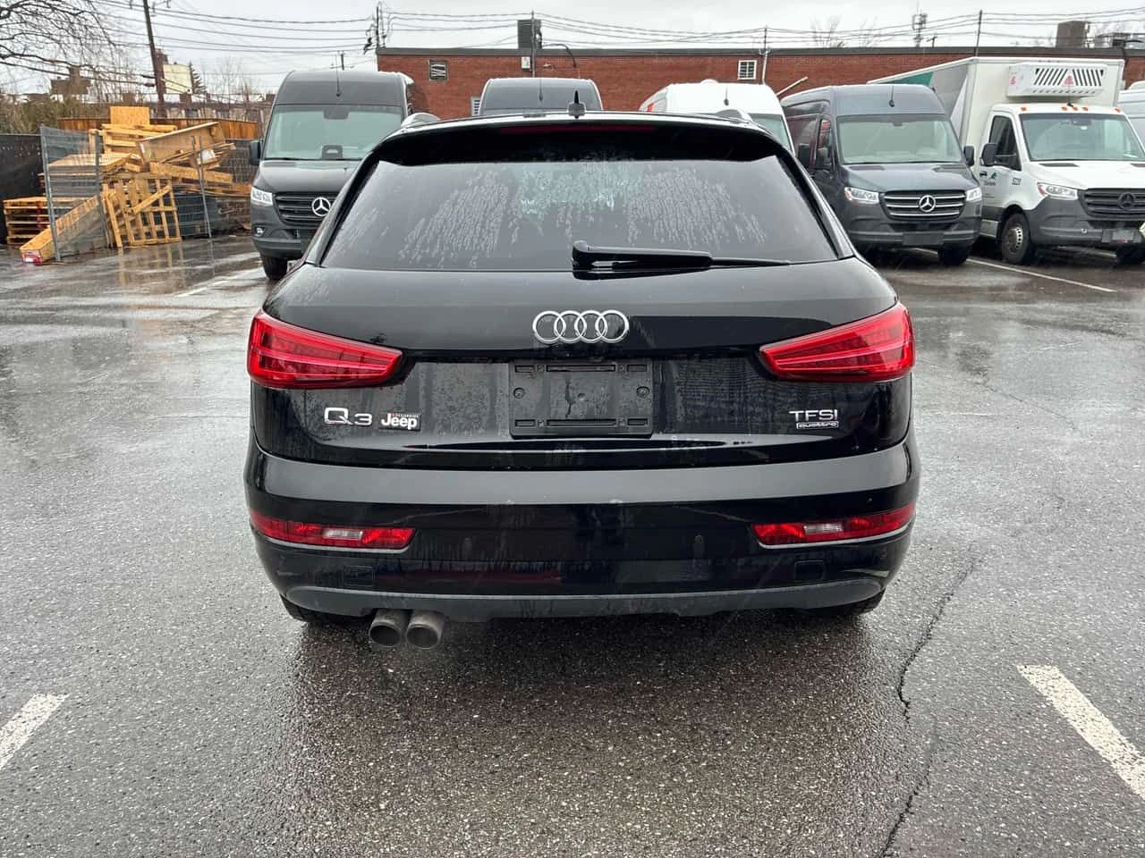 Audi Q3 * Progressiv * CARFAX * ЦЕНА ДО БГ, снимка 4 - Автомобили и джипове - 54205150