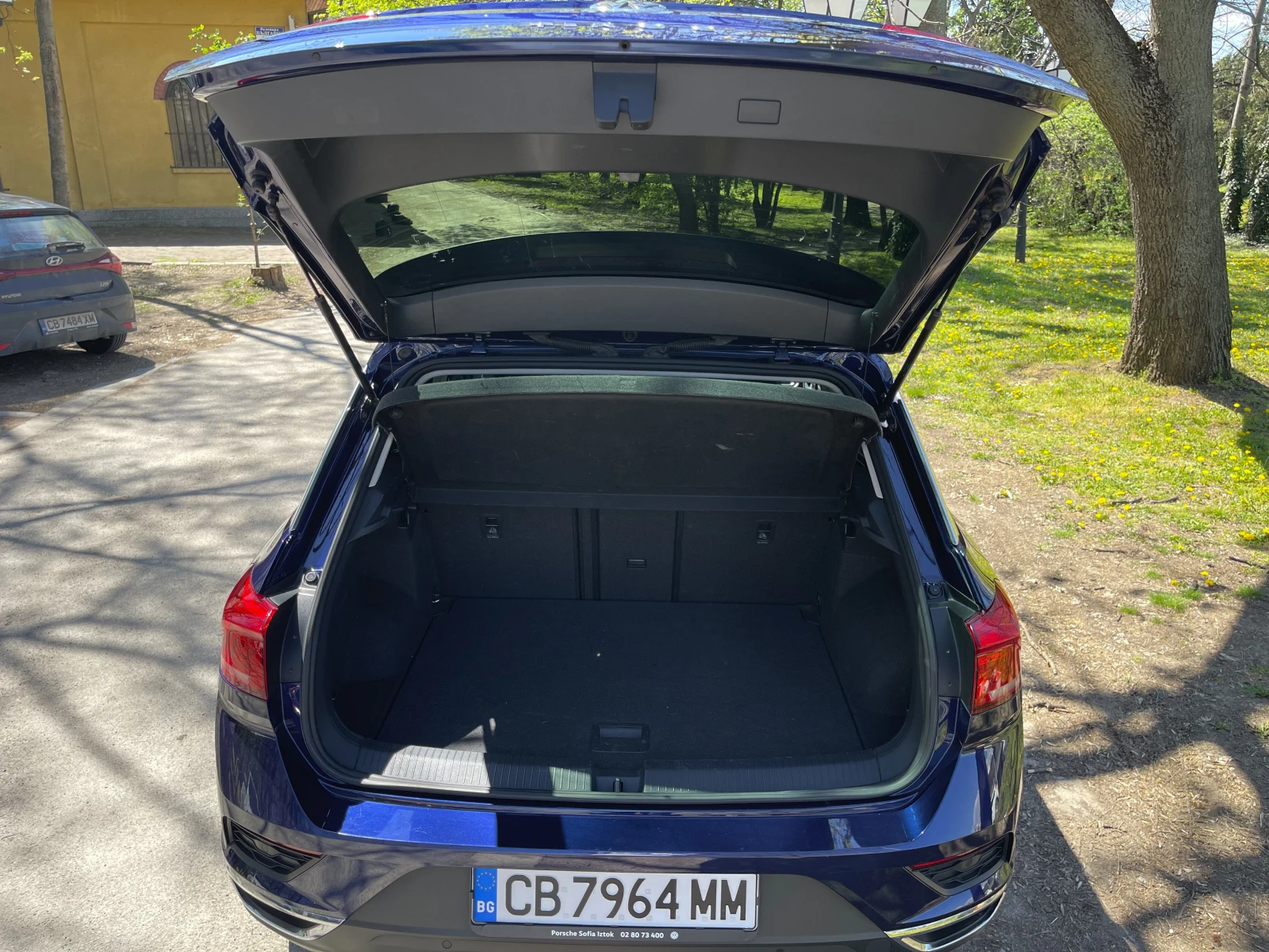 VW T-Roc 1.5 TSI - 66000 км, снимка 7 - Автомобили и джипове - 54254684