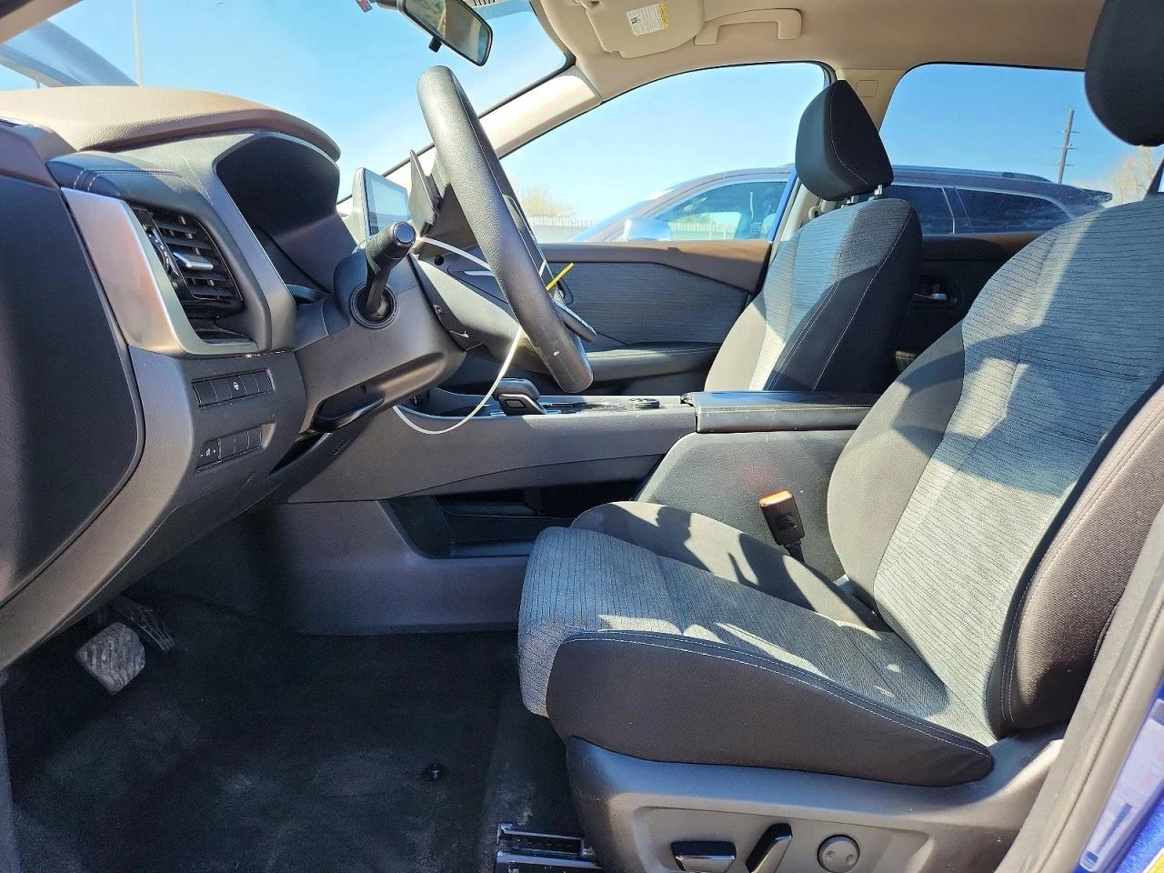 Nissan Rogue 2.5l Sv, снимка 7 - Автомобили и джипове - 54384827