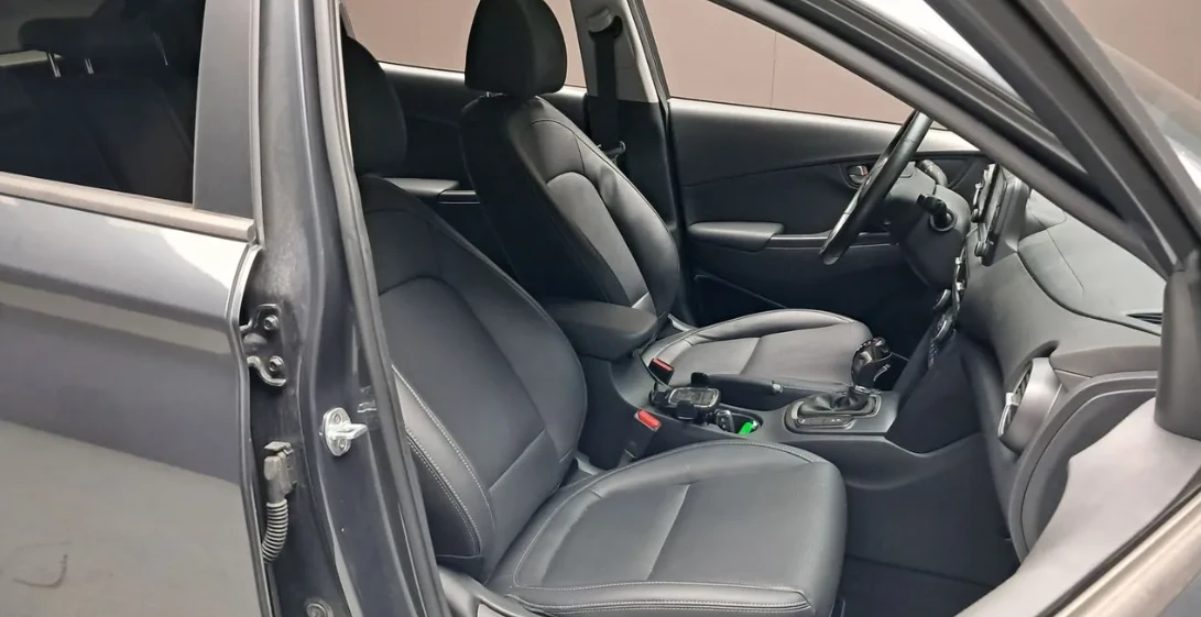Hyundai Kona * АВТО КРЕДИТ* ЦЕНА ДО БГ * Сервизна история * , снимка 11 - Автомобили и джипове - 55301266