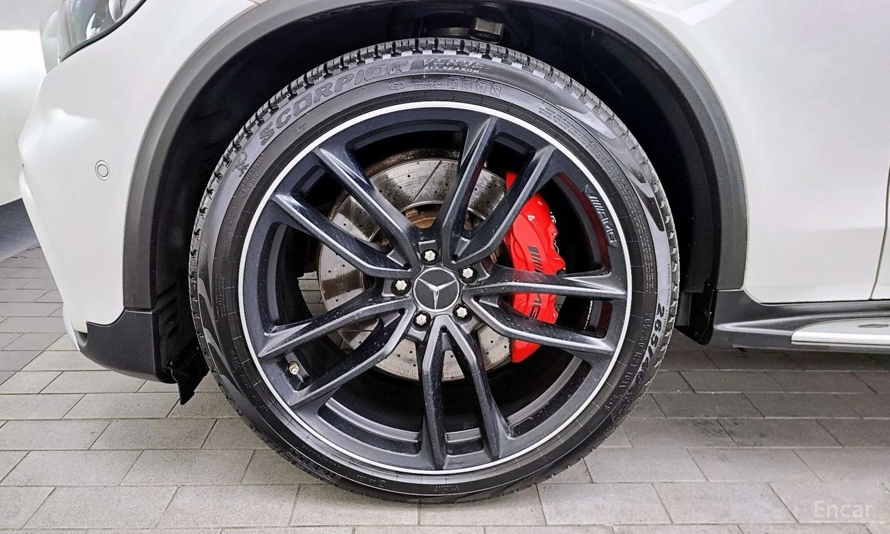 Mercedes-Benz GLC 63 AMG S* 4MATIC+ * BURMESTER* ДИСТРОНИК* ХЕДЪП* 360КАМЕР, снимка 5 - Автомобили и джипове - 55973356