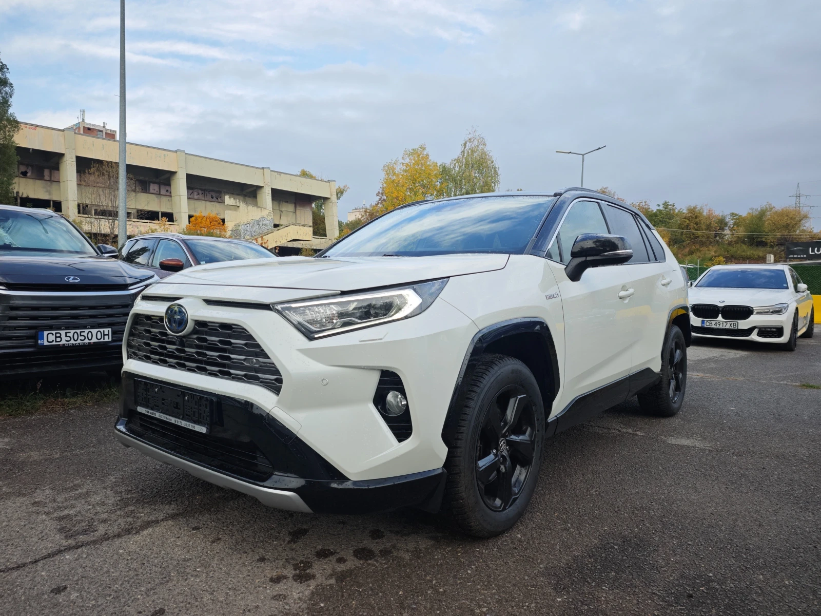 Toyota Rav4 Bi-Tone 4X4 360cam. JBL