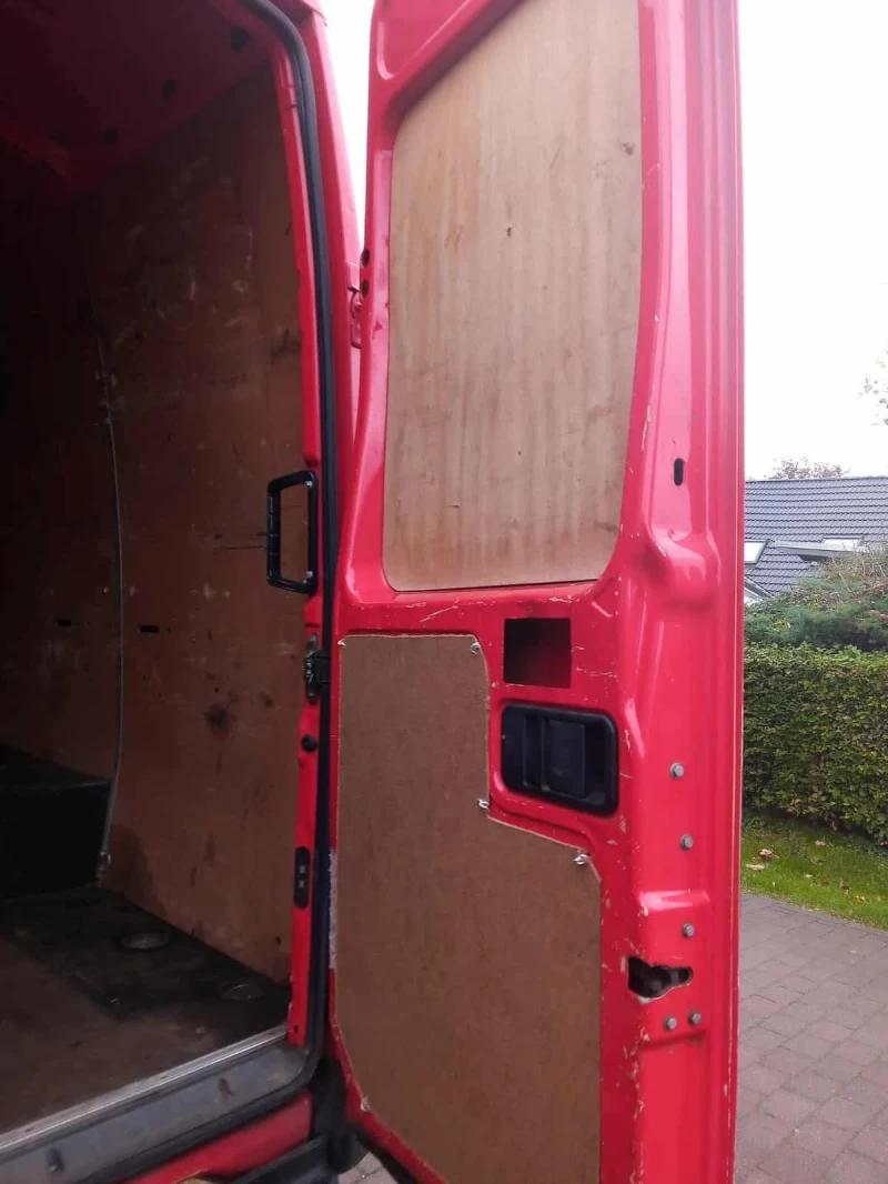 Iveco Daily, снимка 8 - Бусове и автобуси - 52370547