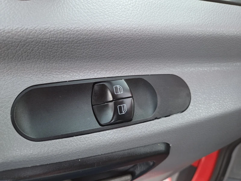 Mercedes-Benz Sprinter 311 CDI, 9 местен, Пътнически, Климатик, Печка, снимка 12 - Бусове и автобуси - 52425667